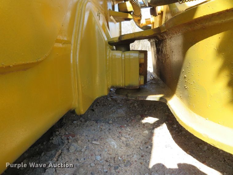 image for item HV9686 2005 Caterpillar D4G XL  dozer