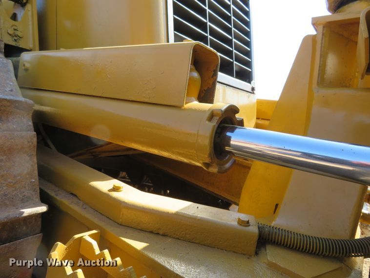 image for item HV9686 2005 Caterpillar D4G XL  dozer