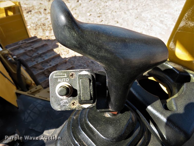 image for item HV9686 2005 Caterpillar D4G XL  dozer