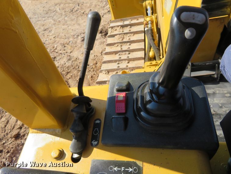 image for item HV9686 2005 Caterpillar D4G XL  dozer