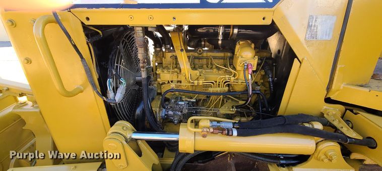 image for item HV9686 2005 Caterpillar D4G XL  dozer