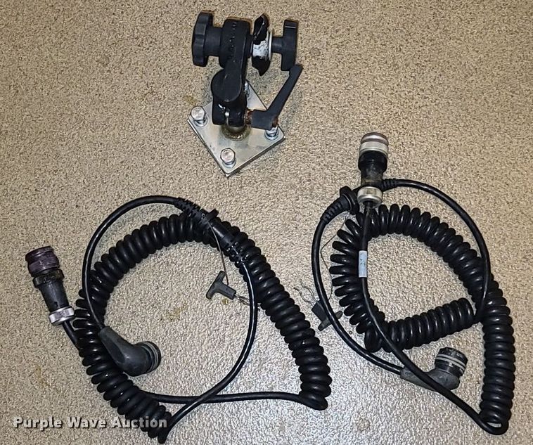 image for item HV9686 2005 Caterpillar D4G XL  dozer