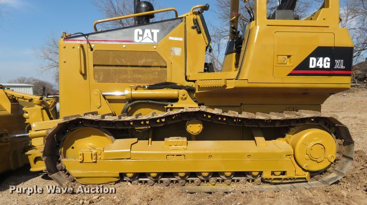 image for item HV9686 2005 Caterpillar D4G XL  dozer