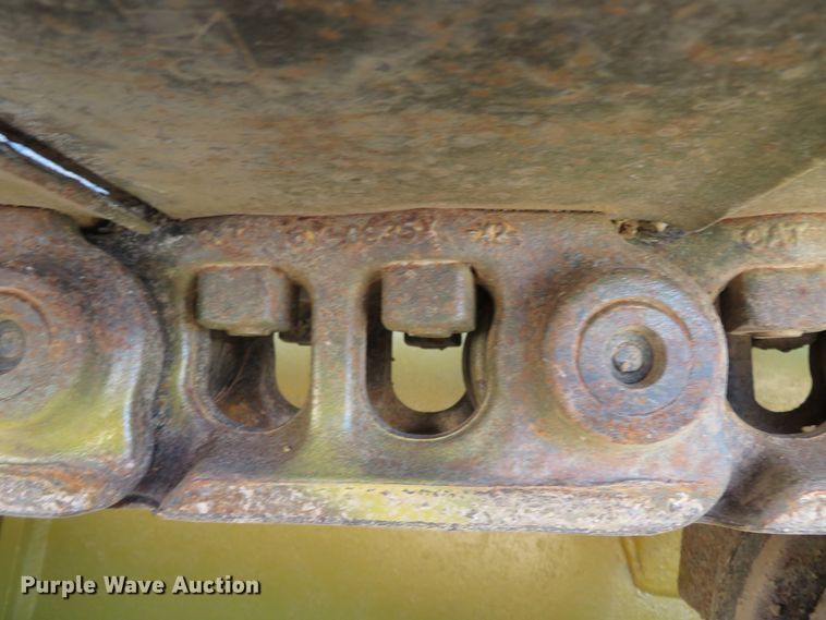 image for item HV9686 2005 Caterpillar D4G XL  dozer