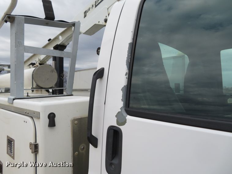 image for item HV9693 2007 Chevrolet C4500  bucket truck