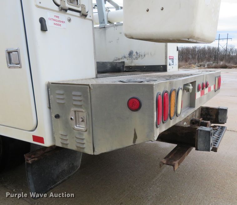 image for item HV9693 2007 Chevrolet C4500  bucket truck