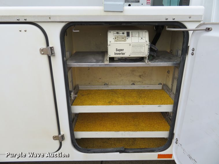 image for item HV9693 2007 Chevrolet C4500  bucket truck