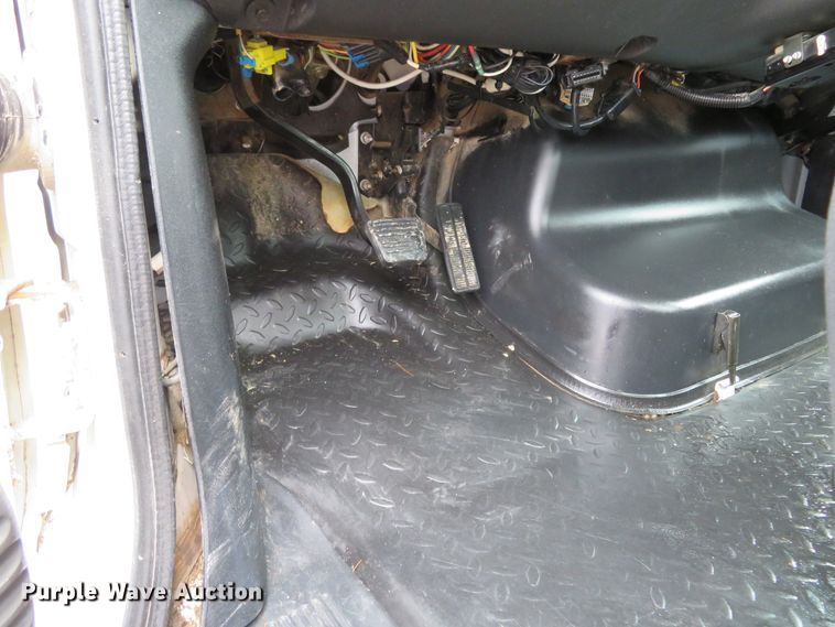 image for item HV9693 2007 Chevrolet C4500  bucket truck