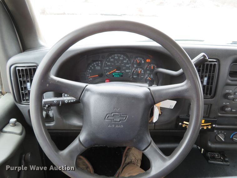 image for item HV9693 2007 Chevrolet C4500  bucket truck