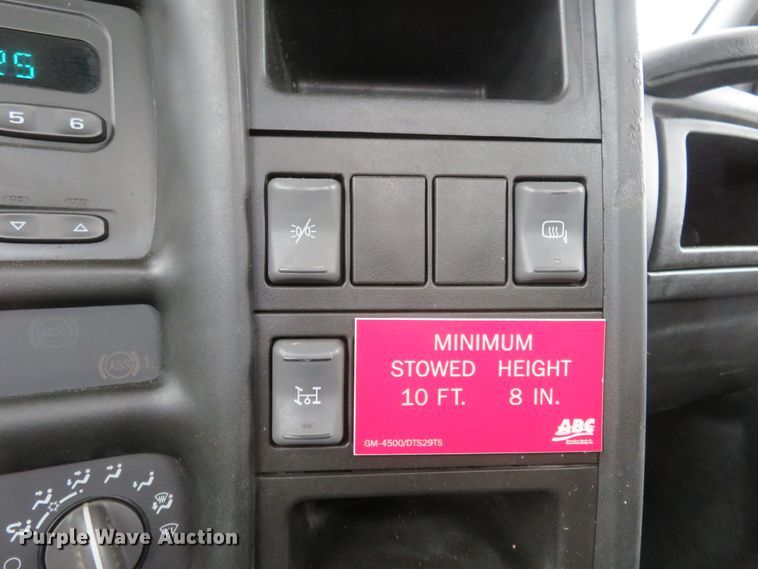 image for item HV9693 2007 Chevrolet C4500  bucket truck