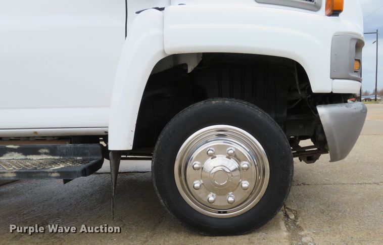 image for item HV9693 2007 Chevrolet C4500  bucket truck