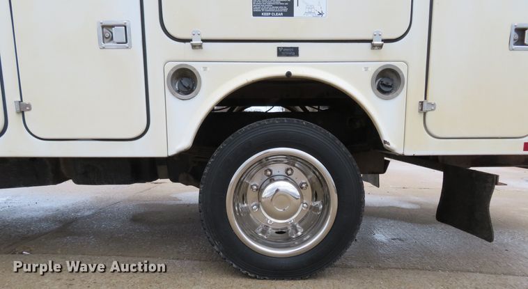 image for item HV9693 2007 Chevrolet C4500  bucket truck