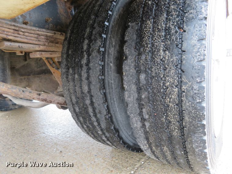 image for item HV9693 2007 Chevrolet C4500  bucket truck