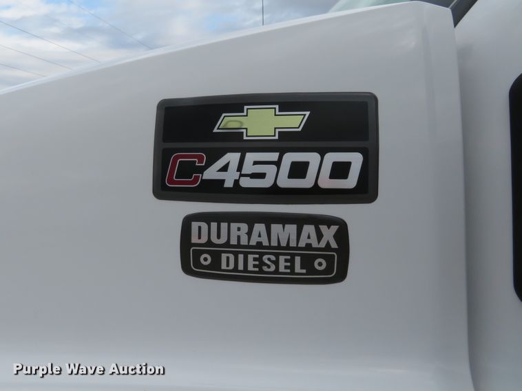 image for item HV9693 2007 Chevrolet C4500  bucket truck