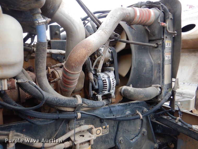 image for item HX9175 2007 Peterbilt 335  crane truck