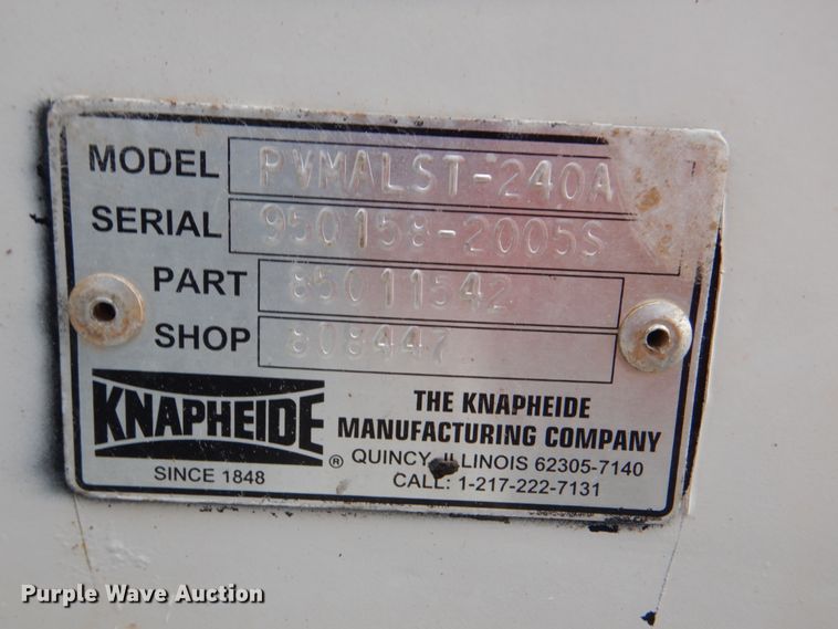 image for item HX9175 2007 Peterbilt 335  crane truck