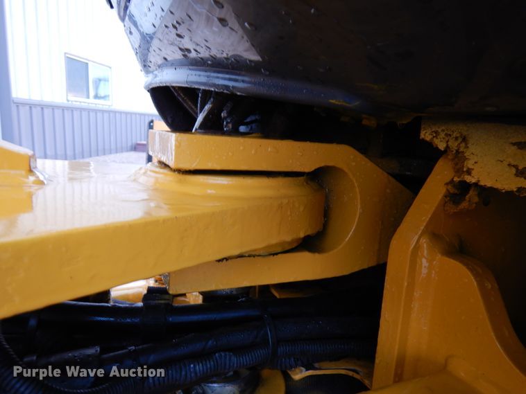 image for item IA9414 2015 John Deere 204K  wheel loader