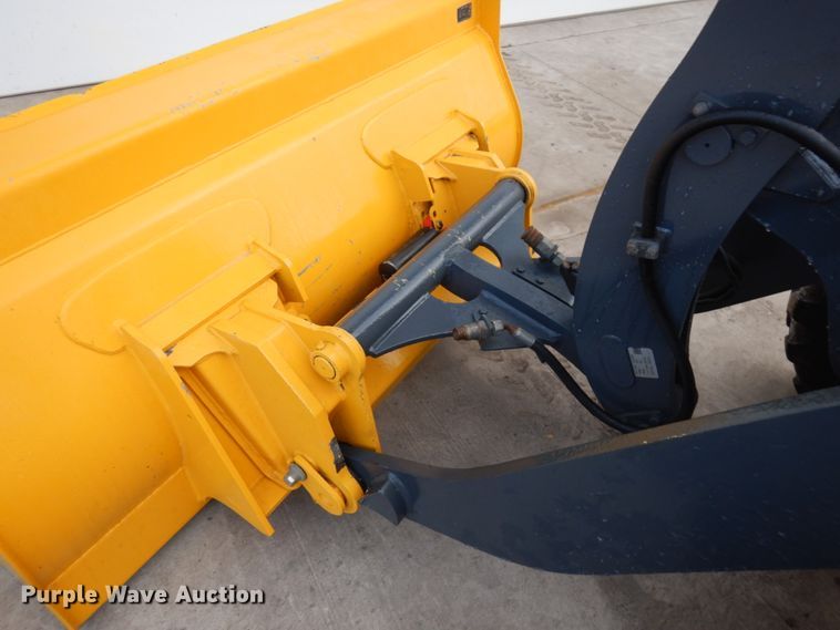 image for item IA9414 2015 John Deere 204K  wheel loader