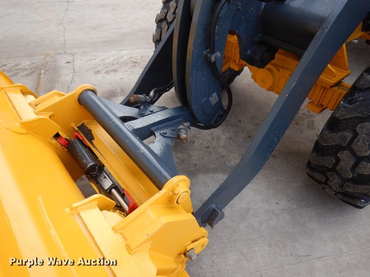 image for item IA9414 2015 John Deere 204K  wheel loader