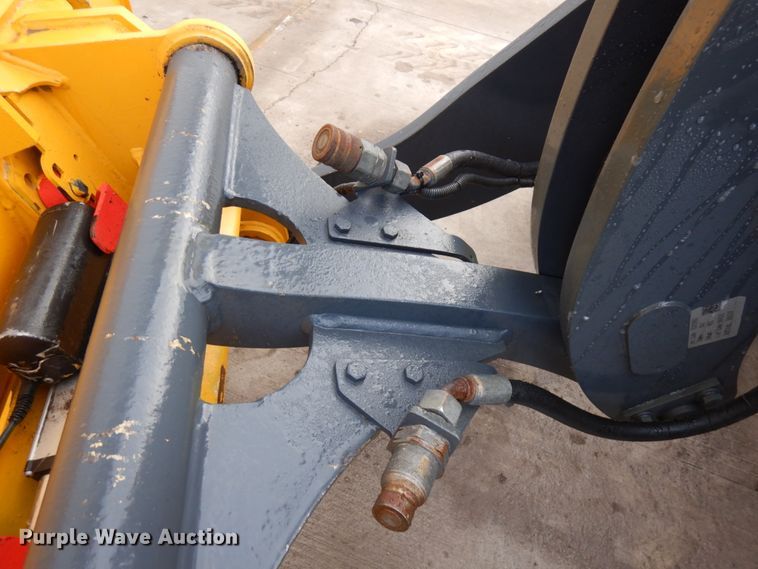 image for item IA9414 2015 John Deere 204K  wheel loader