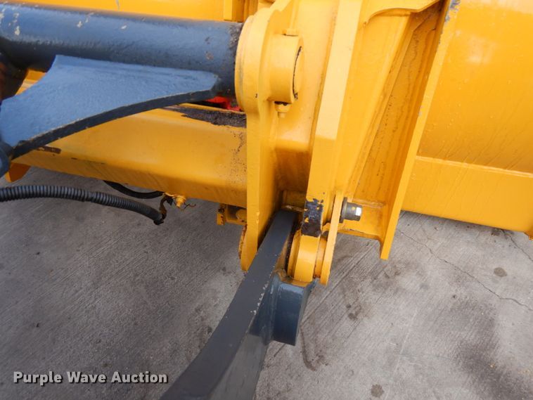 image for item IA9414 2015 John Deere 204K  wheel loader