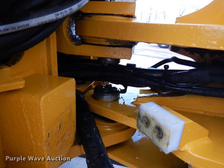 image for item IA9414 2015 John Deere 204K  wheel loader