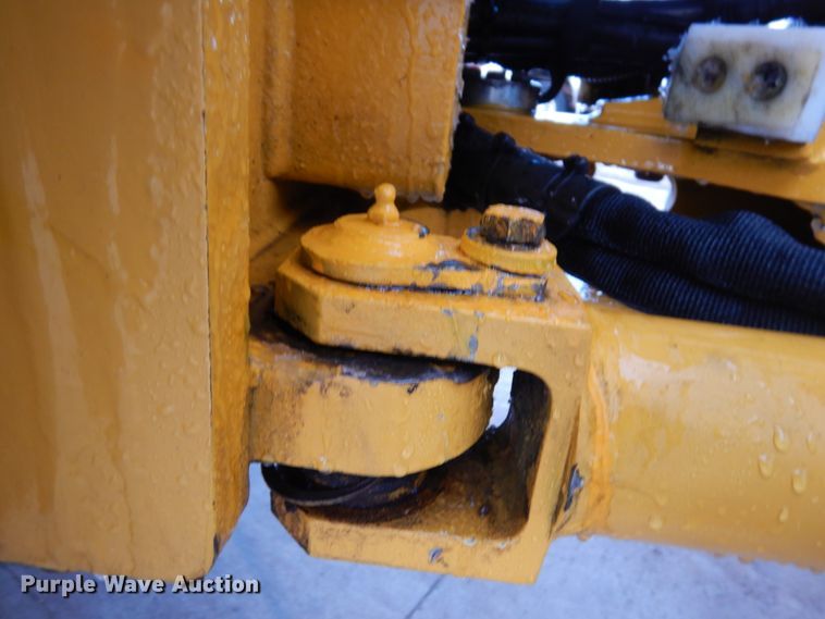 image for item IA9414 2015 John Deere 204K  wheel loader