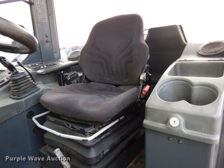 image for item IA9414 2015 John Deere 204K  wheel loader