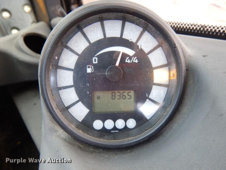 image for item IA9414 2015 John Deere 204K  wheel loader