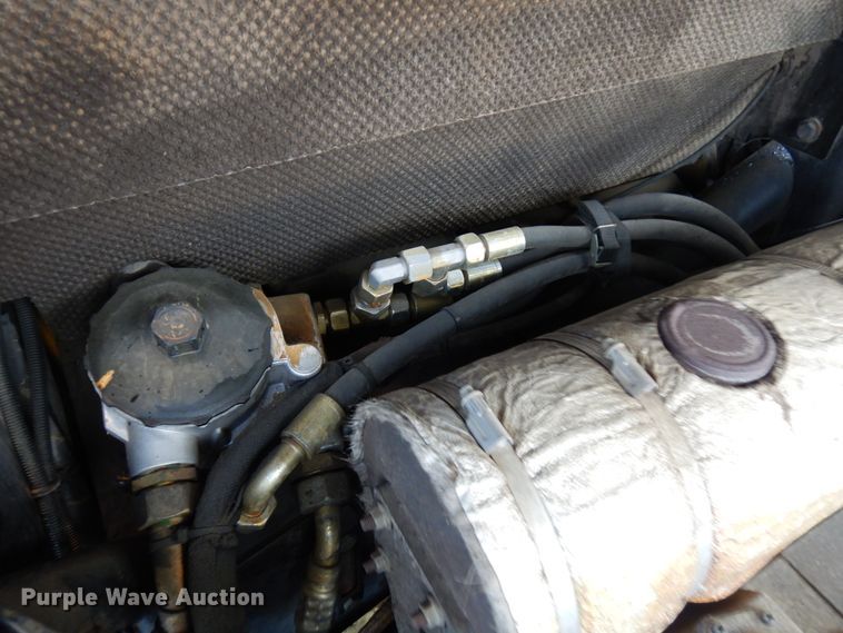 image for item IA9414 2015 John Deere 204K  wheel loader