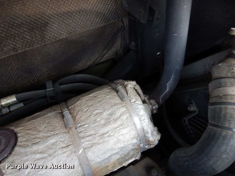 image for item IA9414 2015 John Deere 204K  wheel loader