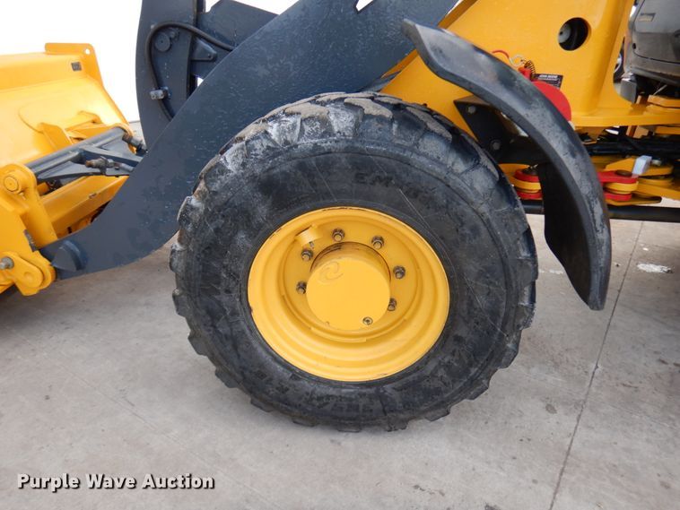 image for item IA9414 2015 John Deere 204K  wheel loader