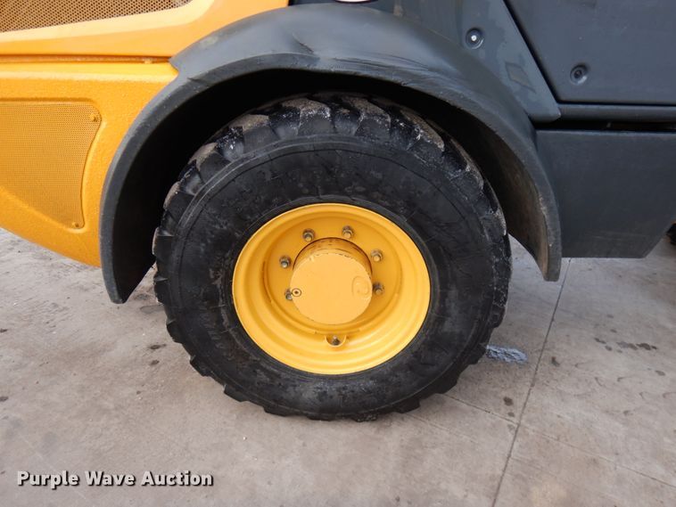 image for item IA9414 2015 John Deere 204K  wheel loader