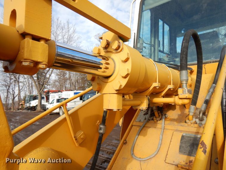 image for item IA9429 2000 Liebherr-America LR632  track loader