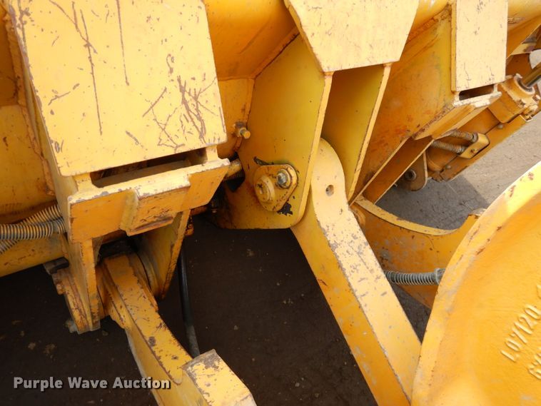 image for item IA9429 2000 Liebherr-America LR632  track loader