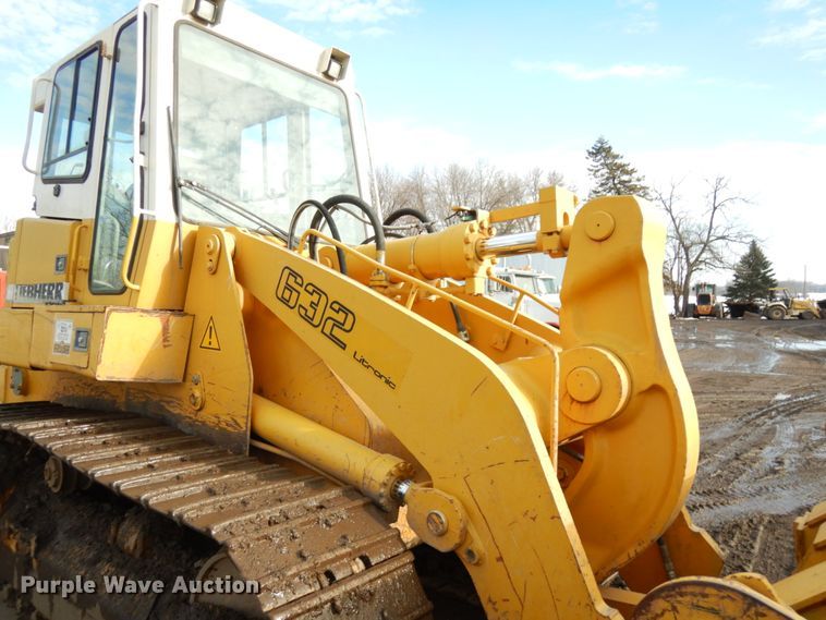image for item IA9429 2000 Liebherr-America LR632  track loader
