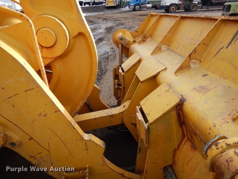 image for item IA9429 2000 Liebherr-America LR632  track loader