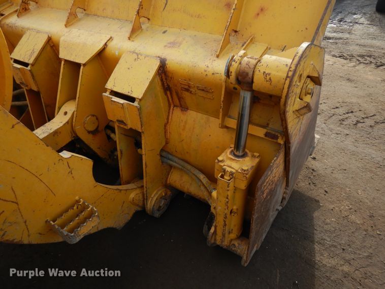 image for item IA9429 2000 Liebherr-America LR632  track loader