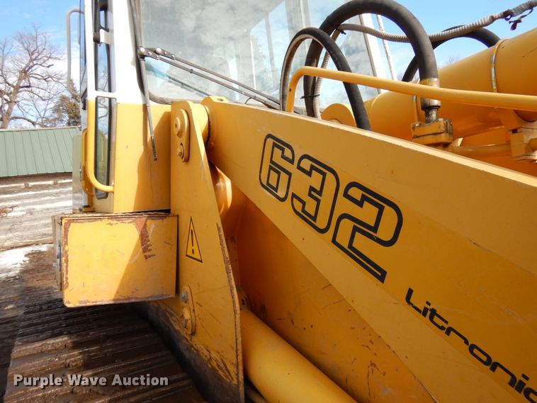 image for item IA9429 2000 Liebherr-America LR632  track loader