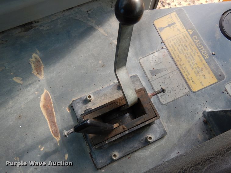 image for item IA9429 2000 Liebherr-America LR632  track loader