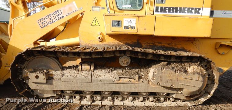 image for item IA9429 2000 Liebherr-America LR632  track loader