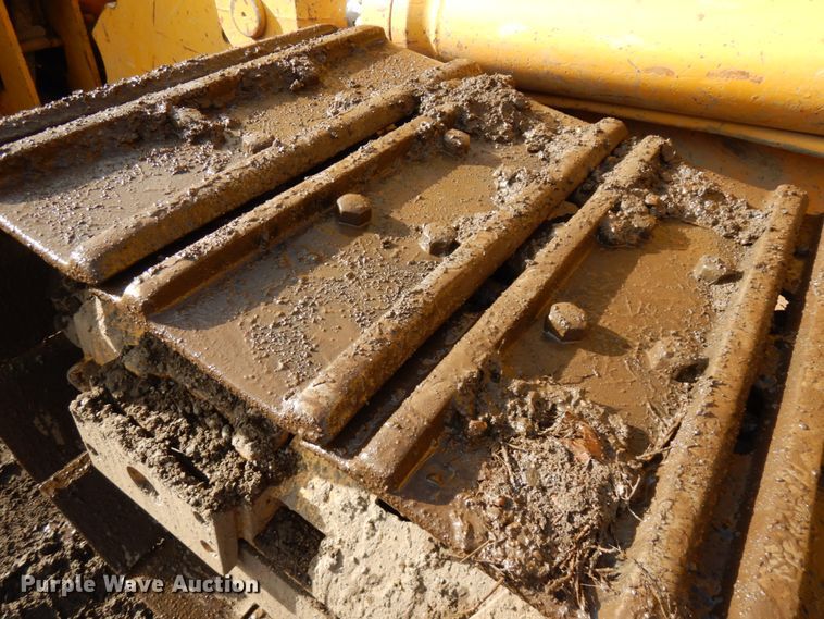 image for item IA9429 2000 Liebherr-America LR632  track loader