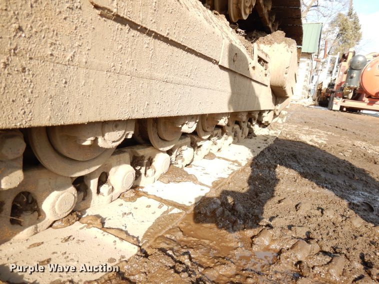 image for item IA9429 2000 Liebherr-America LR632  track loader