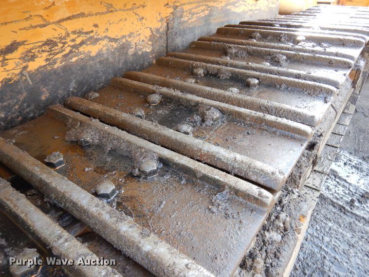 image for item IA9429 2000 Liebherr-America LR632  track loader