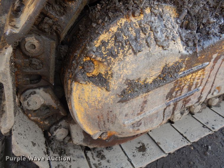 image for item IA9429 2000 Liebherr-America LR632  track loader