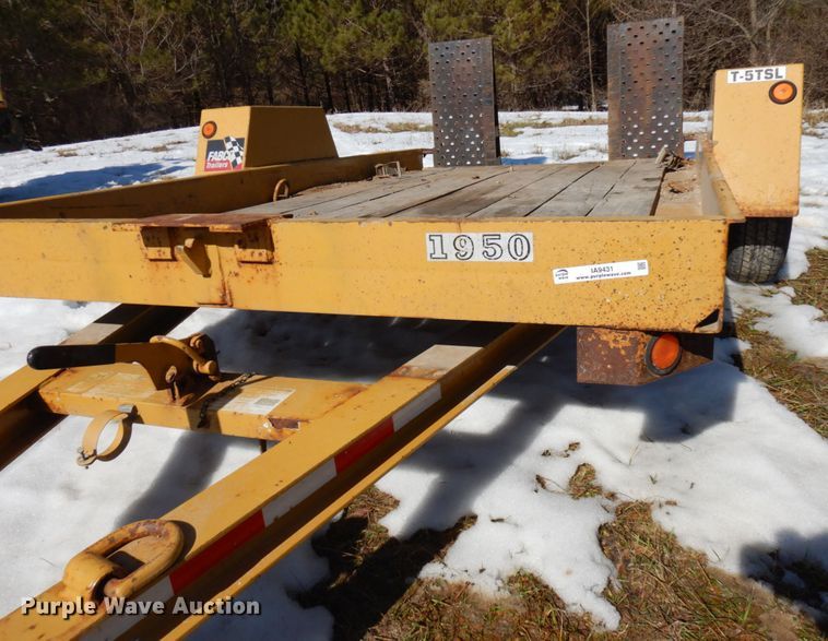 image for item IA9431 2007 Towmaster utility trailer