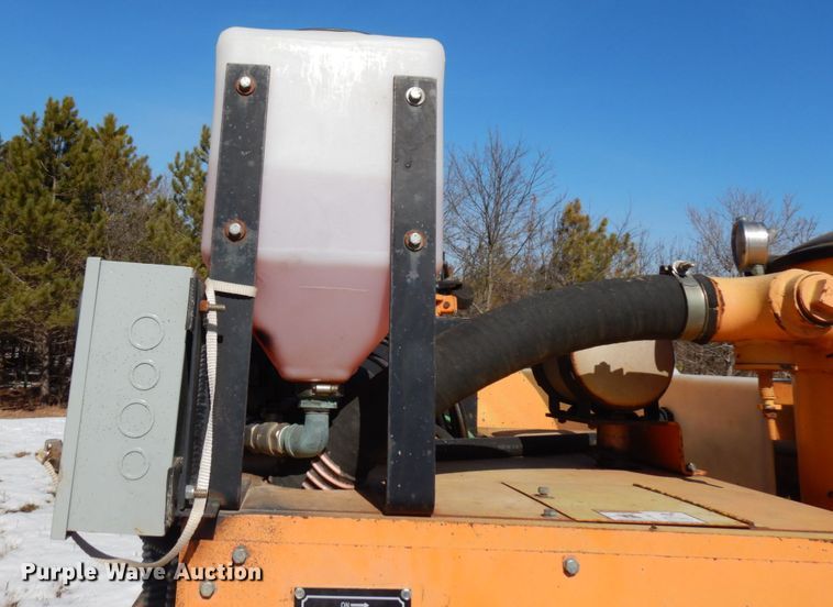 image for item IA9432 2007 Ring-o-matic 275  vacuum excavator