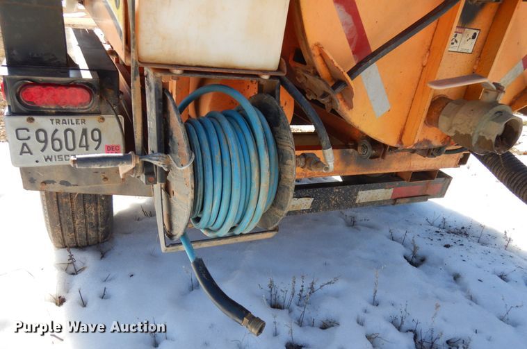 image for item IA9432 2007 Ring-o-matic 275  vacuum excavator