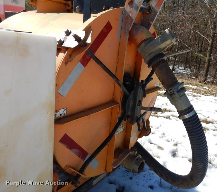 image for item IA9432 2007 Ring-o-matic 275  vacuum excavator