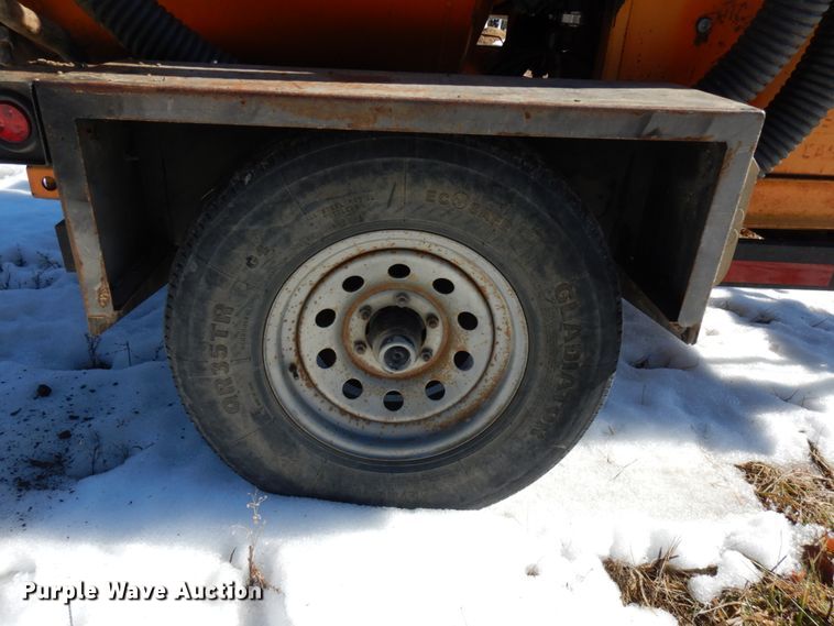 image for item IA9432 2007 Ring-o-matic 275  vacuum excavator